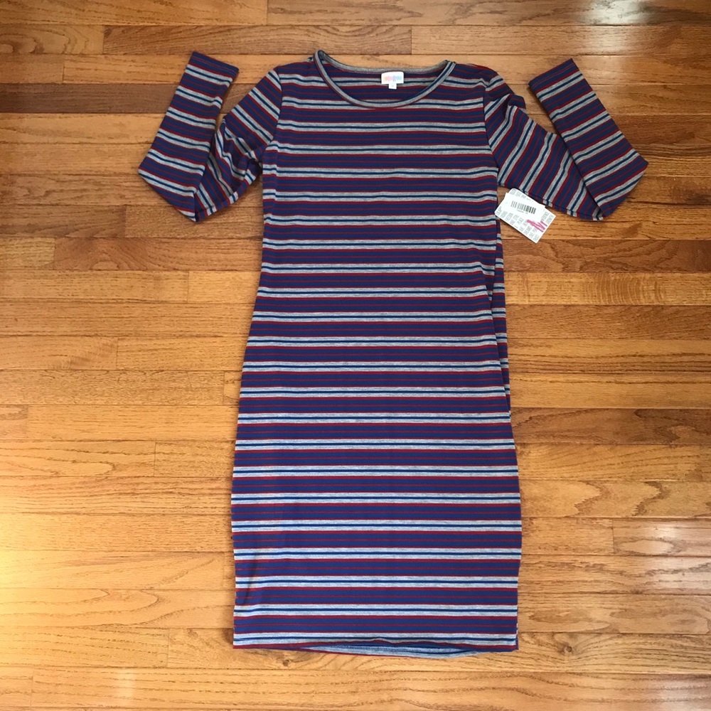 Red, Gray and Blue LulaRoe Debbie-NWT
